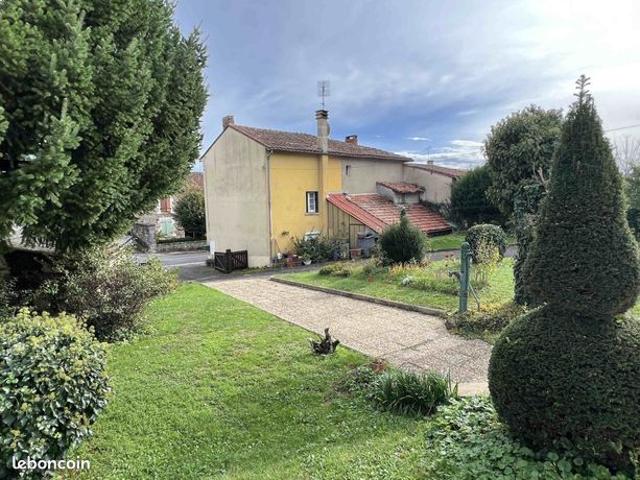 Maison vente à Confolens