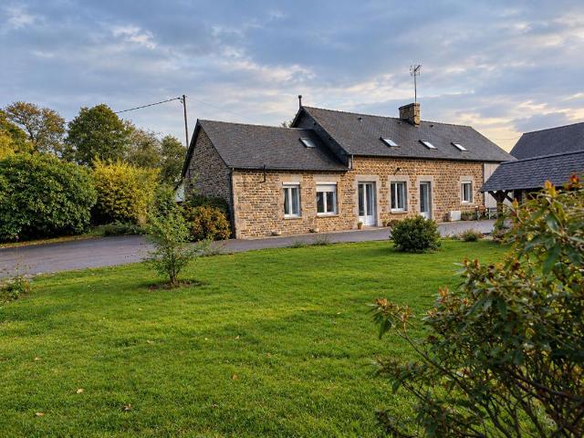 Maison vente à Savigny-le-Vieux, Manche