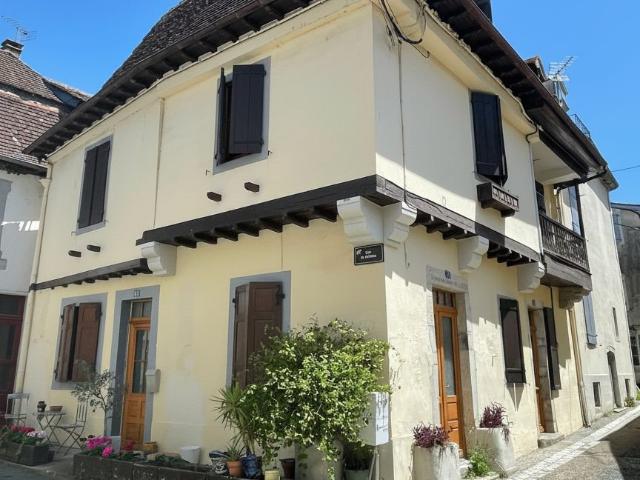 Maison vente à Oloron-Sainte-Marie, Salies-de-béarn