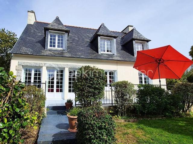 Maison vente à La Montagne, Huelgoat