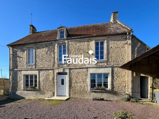 Maison vente à Caen, Normandie
