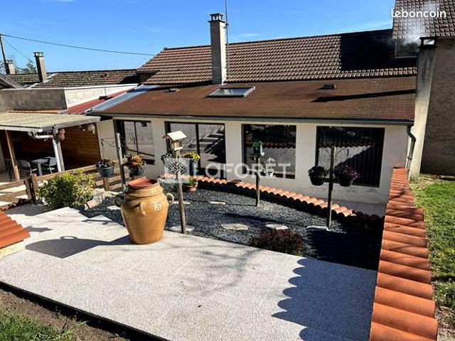 Maison vente à Roanne, Ambierle