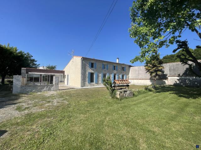 Maison vente à Saintes, Semussac