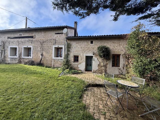 Maison vente à Niort, Sauzé-vaussais