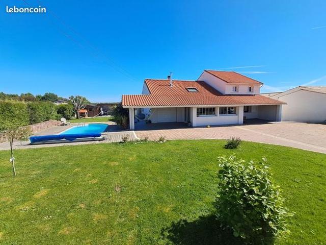 Maison vente à Rochefort, Breuil-magné