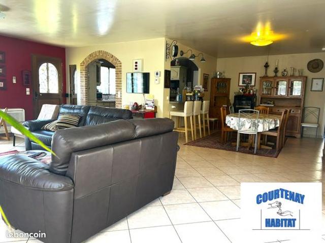 Maison vente à Montargis, Courtenay