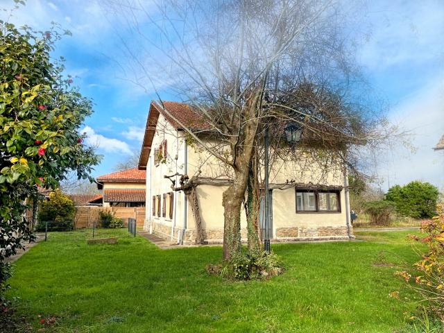 Maison vente à Uza
