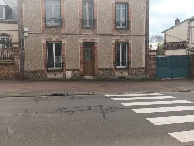Maison vente à Châteaudun, Brou