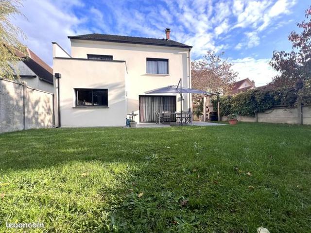 Maison vente à Versailles, Les Clayes-sous-bois