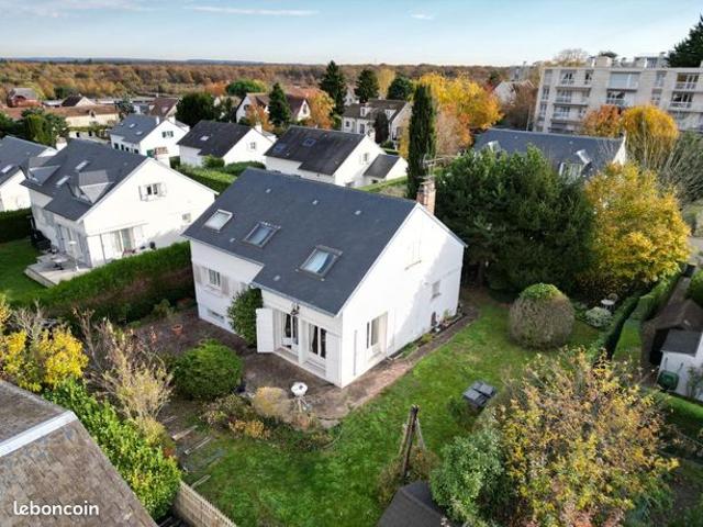 Maison vente à Saint-Germain-en-Laye, Chambourcy