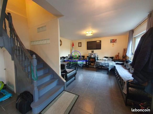 Maison vente à Nérac, Feugarolles
