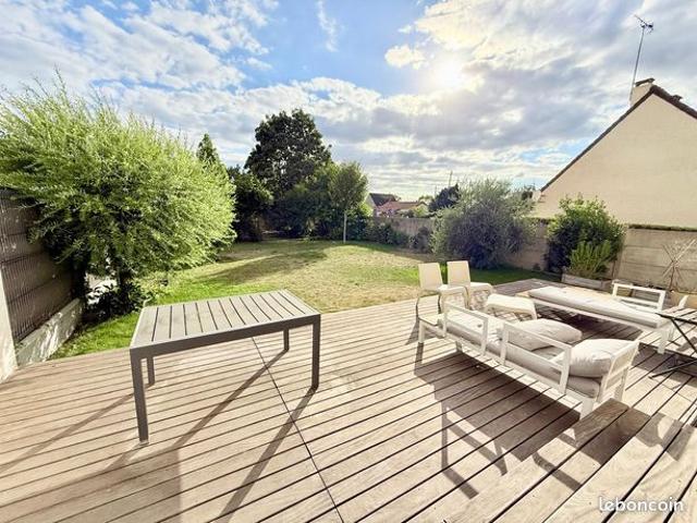 Maison vente à Saint-Germain-en-Laye, Carrières-sur-seine