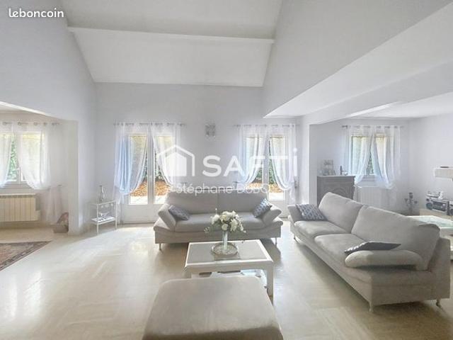 Maison vente à Saint-Germain-en-Laye, Villennes-sur-seine