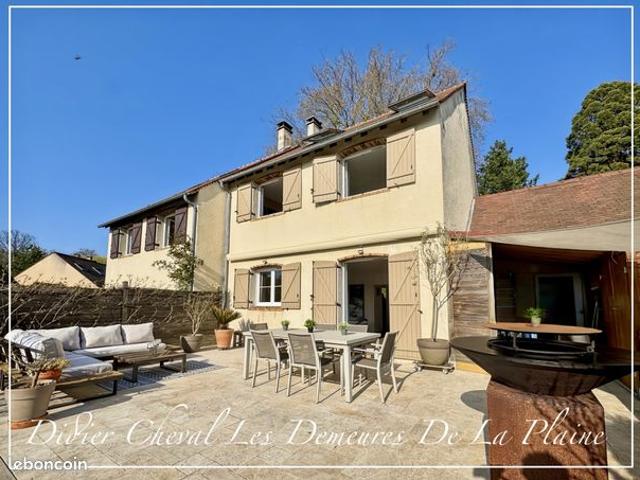 Maison vente à Versailles, Bailly