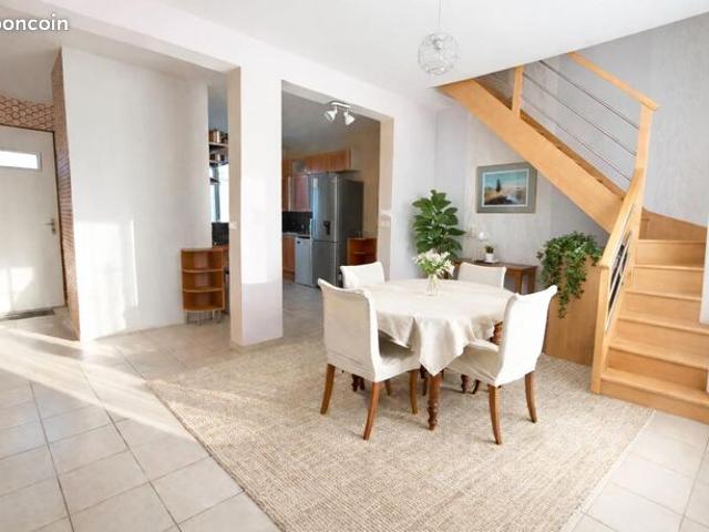 Maison vente à Évry, Varennes-jarcy