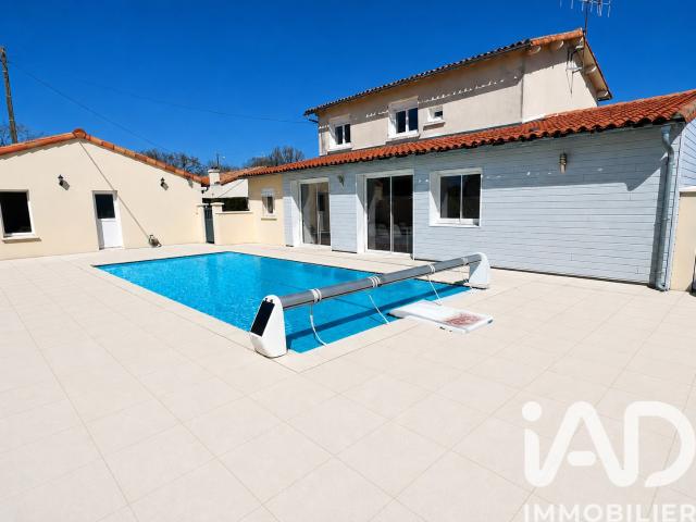 Maison vente à Cité Émile Rivier, Charroux