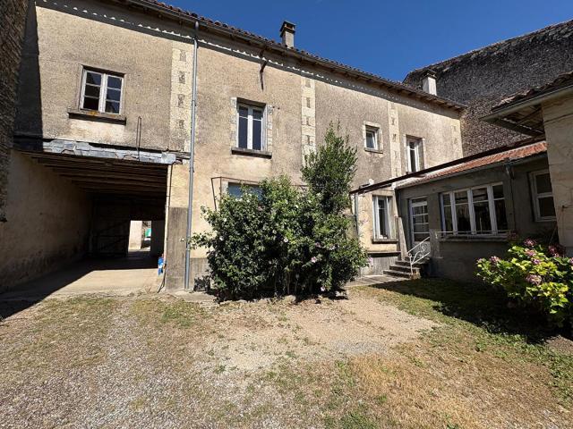 Maison vente à Niort, Chef-boutonne