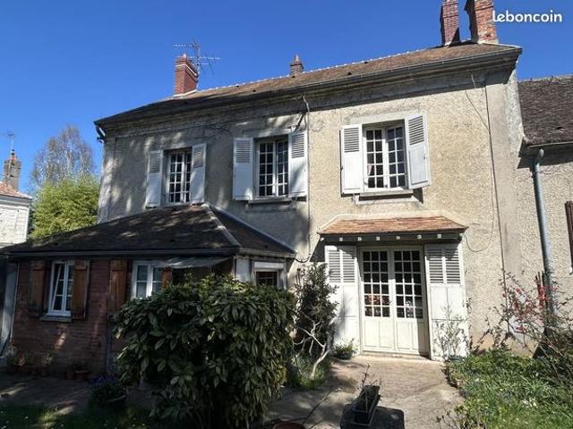 Maison vente à Melun, Féricy