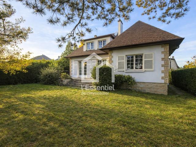 Maison vente à Saint-Germain-en-Laye, Verneuil-sur-seine