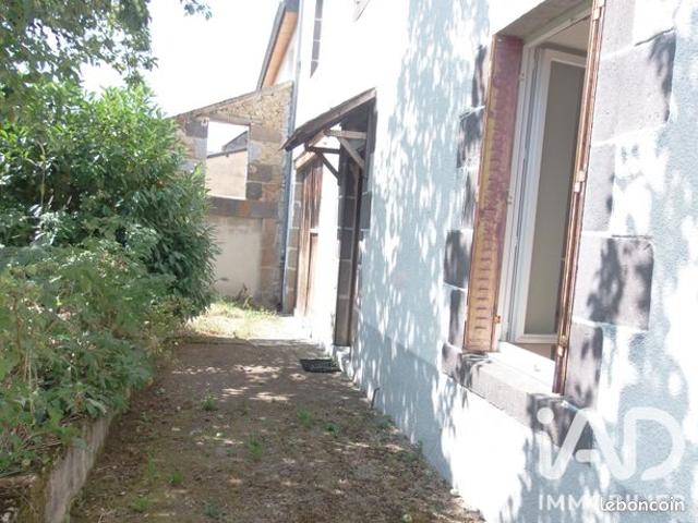 Maison vente à Riom, Giat