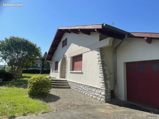 Maison vente à Oloron-Sainte-Marie, Sauveterre-de-béarn
