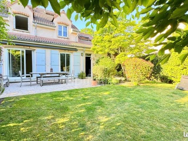 Maison vente à Noisy-le-roi