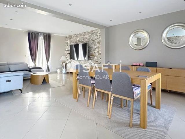 Maison vente à Dammartin-en-goële, Martinique