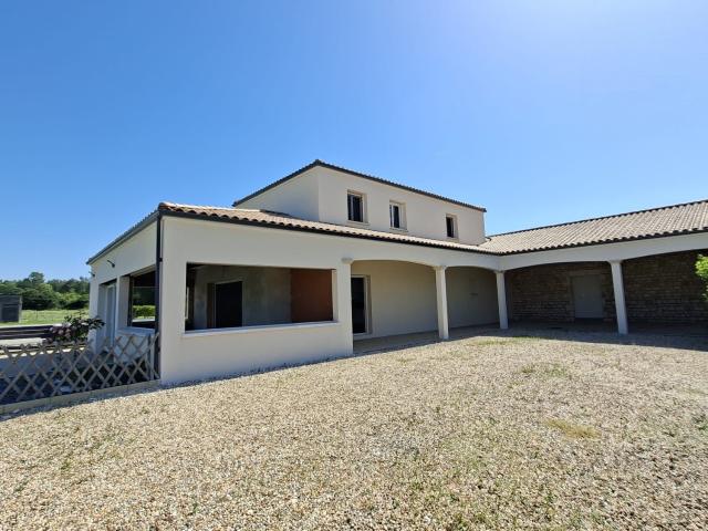Maison vente à Saintes