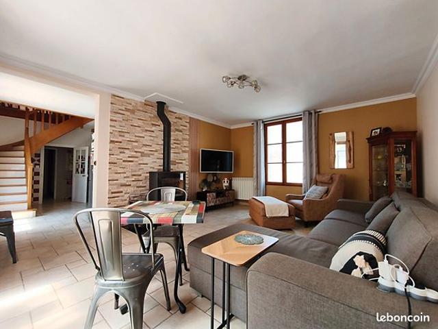 Maison vente à Senlis, Chambly
