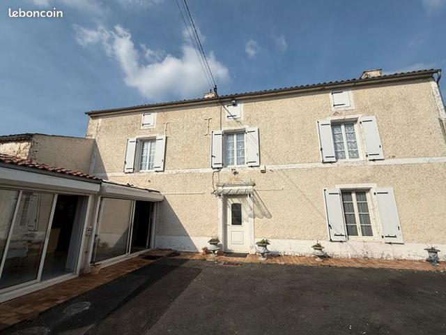 Maison vente à Rochefort, Marsais
