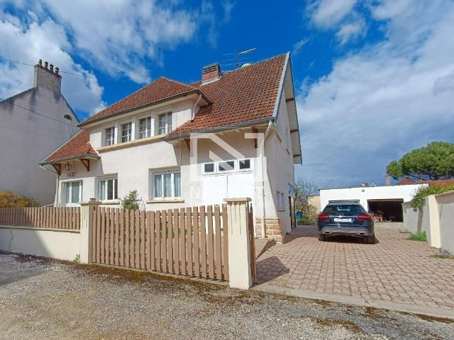 Maison vente à Le Parterre, Lamarche-sur-Saône