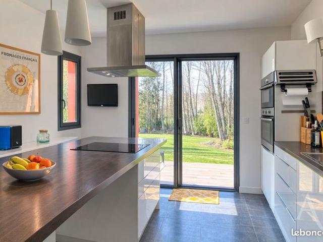 Maison vente à La Roche-sur-Yon, Montaigu