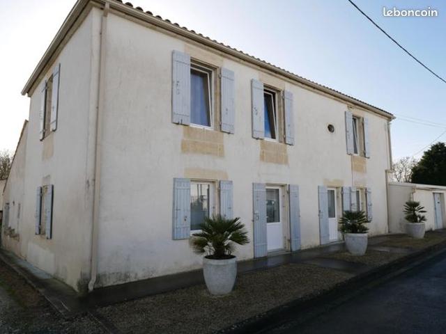 Maison vente à Confolens, Saint-christophe