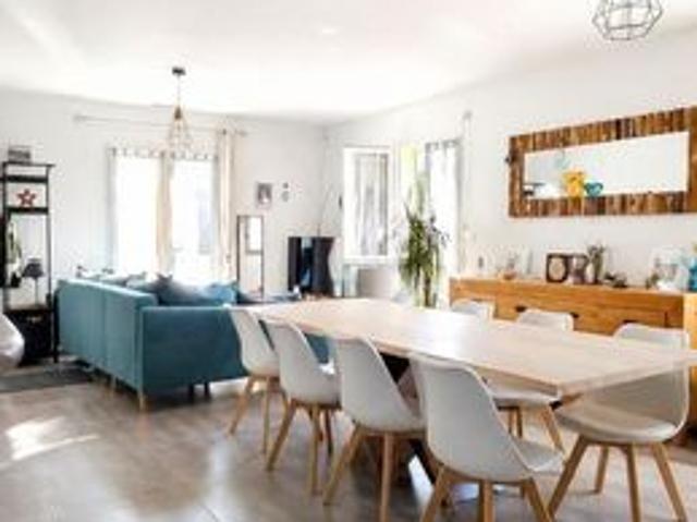 Maison vente à Nîmes, La Calmette