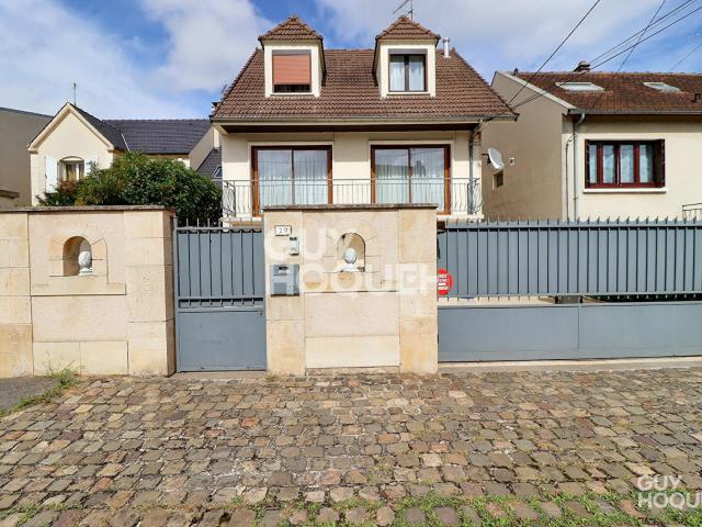 Maison vente à Palaiseau, Sainte-geneviève-des-bois