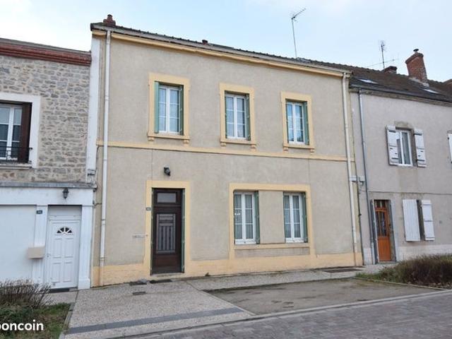 Maison vente à Autun, Génelard