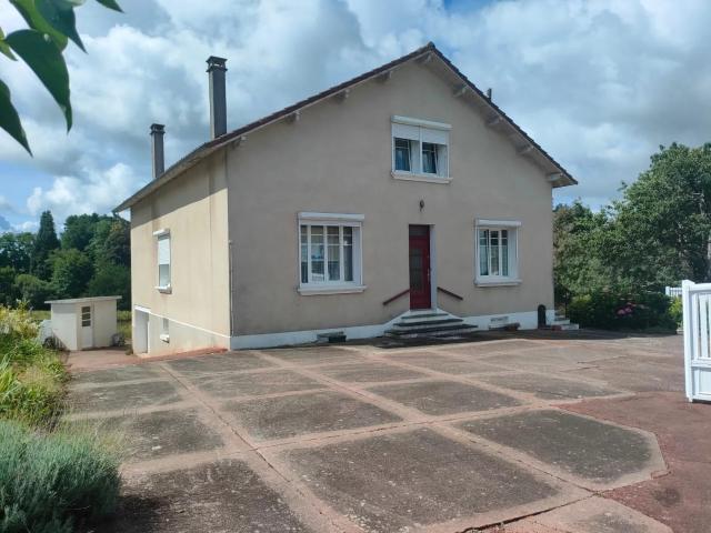 Maison vente à Rochechouart, Saint-mathieu