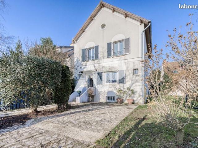 Maison vente à Nanterre, Rueil-malmaison