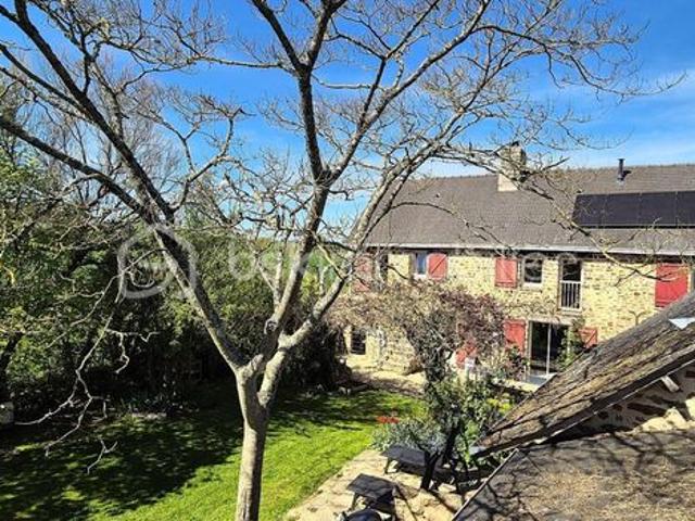 Maison vente à Laval, Saint-germain-le-fouilloux