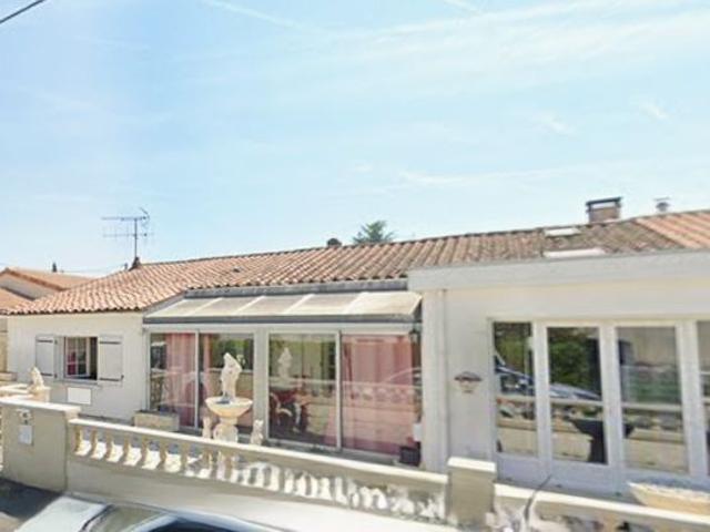Maison vente à Cognac, Châteaubernard