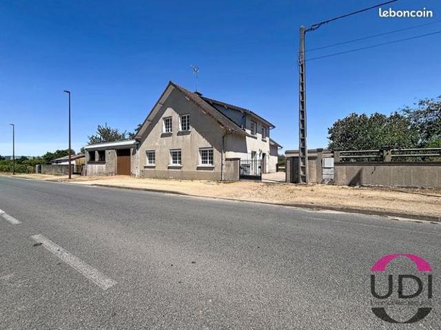 Maison vente à Malicorne, Allier