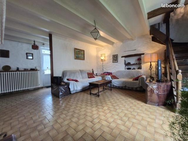 Maison vente à Saint-Jean-d'Angély, Loulay