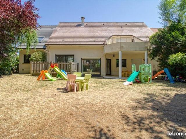 Maison vente à Conches-sur-Gondoire, Seine-et-Marne