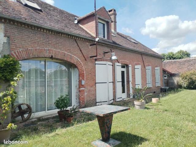 Maison vente à Fontainebleau, Egreville