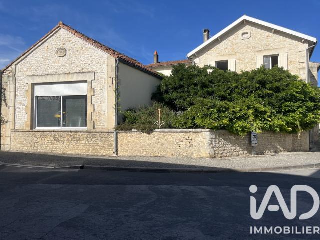 Maison vente à Le Champ de Bouyer, Saint-Romain-de-Benet