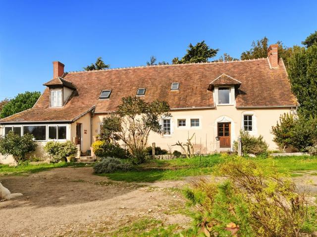 Maison vente à Saint-Amand-Montrond, Saulzais-le-potier
