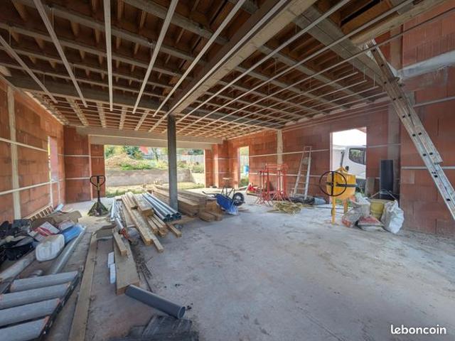 Maison vente à Évreux, Grossoeuvre