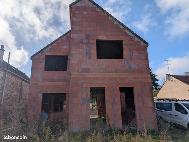 Maison vente à Évreux, Grossoeuvre