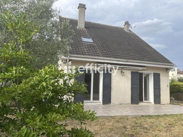 Maison vente à Melun, Savigny-le-temple
