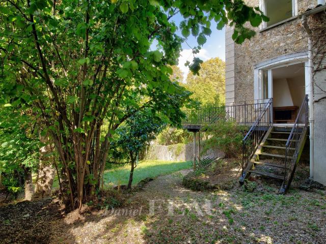 Maison vente à Ernest Renan, Sèvres